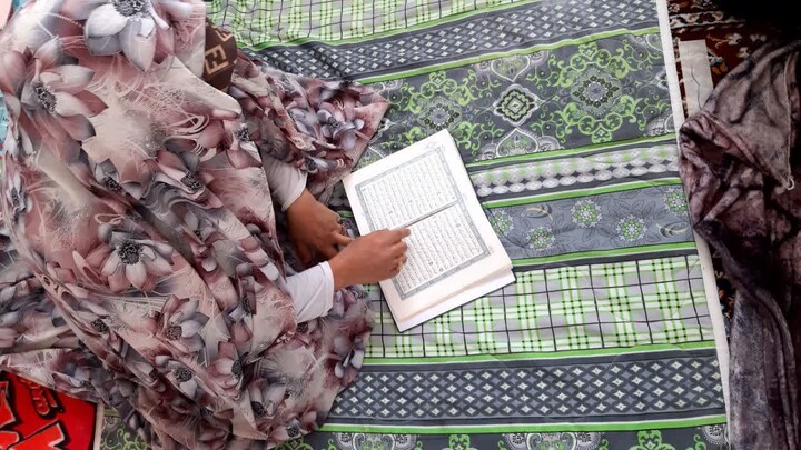 تصاویر| اعتکاف مادرانه در مسجد حضرت ابوالفضل علیه السلام بیرجند