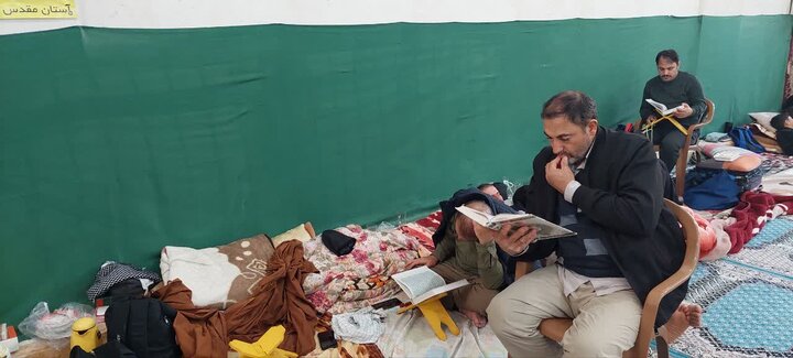 تصاویر/ آغاز اعتکاف مردمی در آستان علی بن باقر(ع)