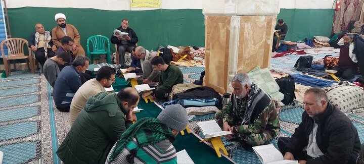 تصاویر/ آغاز اعتکاف مردمی در آستان علی بن باقر(ع)