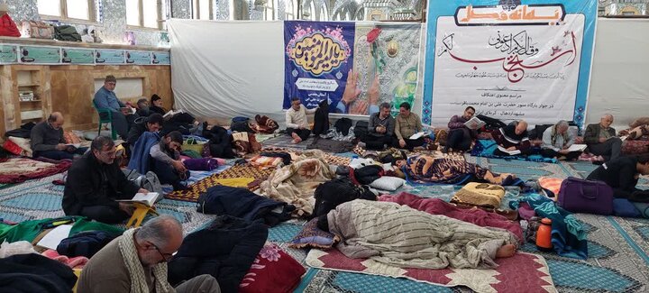 تصاویر/ آغاز اعتکاف مردمی در آستان علی بن باقر(ع)