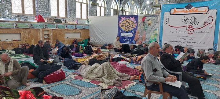 تصاویر/ آغاز اعتکاف مردمی در آستان علی بن باقر(ع)