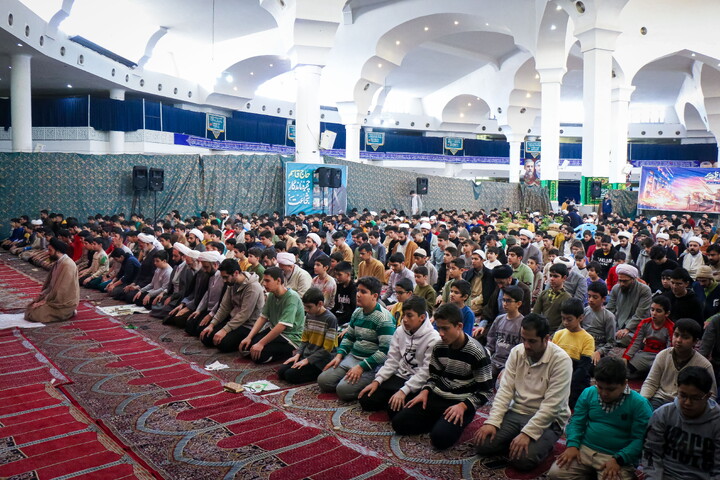 تصاویر/ آغاز آیین اعتکاف رجبیه در مصلی قدس