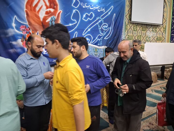 تصاویر/ آغاز اعتکاف مردمی در مسجدباب الحوایج کاشان