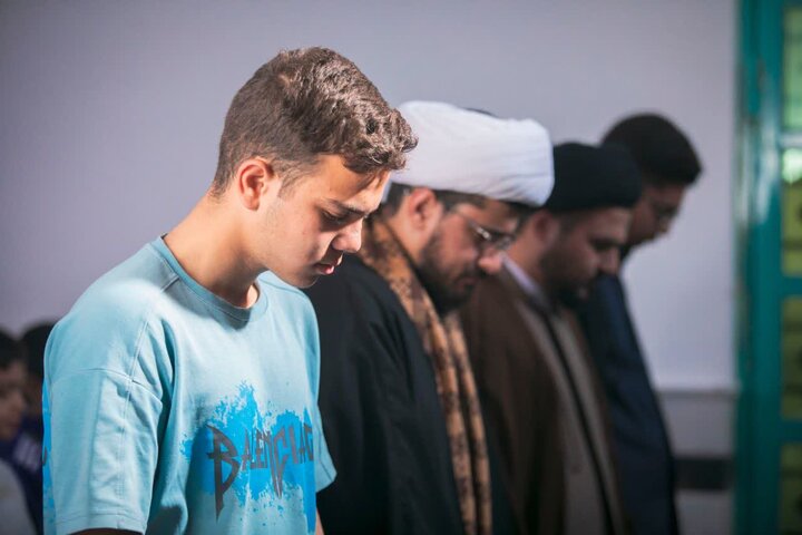 تصاویر/ اعتکاف دانش آموزی در امامزادگان ابراهیم و محمد(ع)