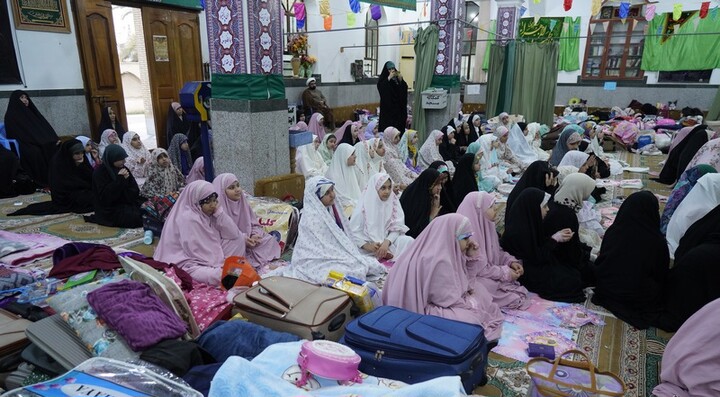 تصاویر/ حضور امام جمعه بوشهر در جمع معتکفین