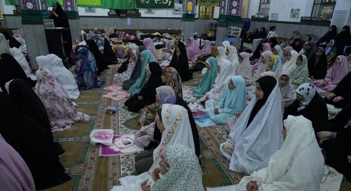 تصاویر/ حضور امام جمعه بوشهر در جمع معتکفین