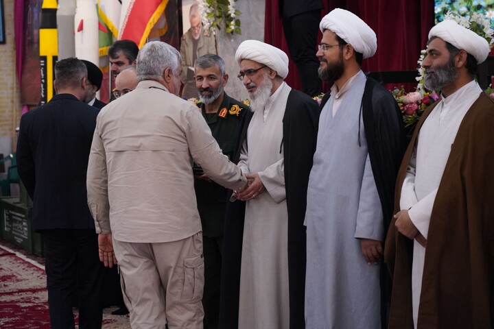 تصاویر/ آیین تجلیل از برترین‌های شبکه بسیج صالحین بوشهر