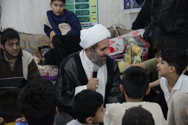 تصاویر/ حضور مدیر حوزه علمیه بوشهر در جمع معتکفین چغادک