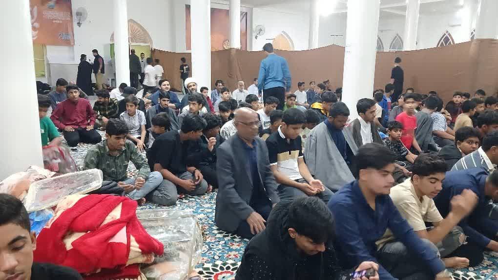 مسجد، پاتوقی برای آسمانی شدن ؛گزارشی از اعتکاف مسجد نور شهر سندرک