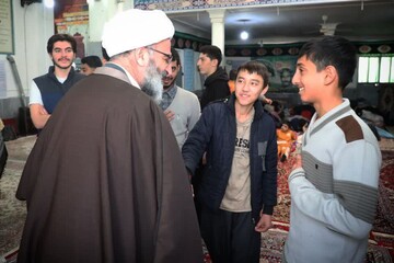 تصاویر/ نماینده ولی فقیه در استان سمنان در جمع معتکفین شهر درجزین