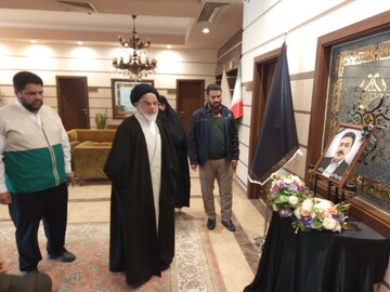 بازدید امام جمعه نطنز از آشپزخانه پخت غذای اعتکاف +تصاویر