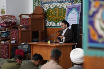 اعتکاف عبادتی جامع است و انسان را در محضر الهی و در محضر امام عصر(عج) قرار می‌دهد
