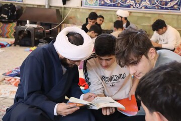 تصاویر/ حضور کادر مدرسه علمیه ولیعصر (عج) آستارا در میان معتکفین