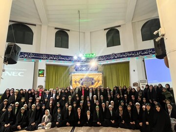 تصاویر/  اعتکاف مدارس الگوی صالح شهر تهران