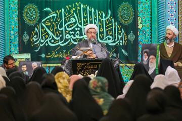 تصاویر/ حضور امام جمعه تبریز در معتکفین تبریزی