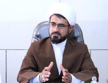 آشوب‌گرانی که مسجد می‌سوزانند، باید سر جای خود بنشینند