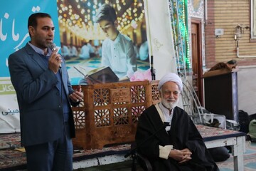 تاکید نماینده ولی‌فقیه در استان مرکزی بر الگوگیری جوانان از شهدا