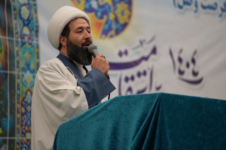 تصاویر/ اعتکاف دانش آموزی در مصلای ارومیه