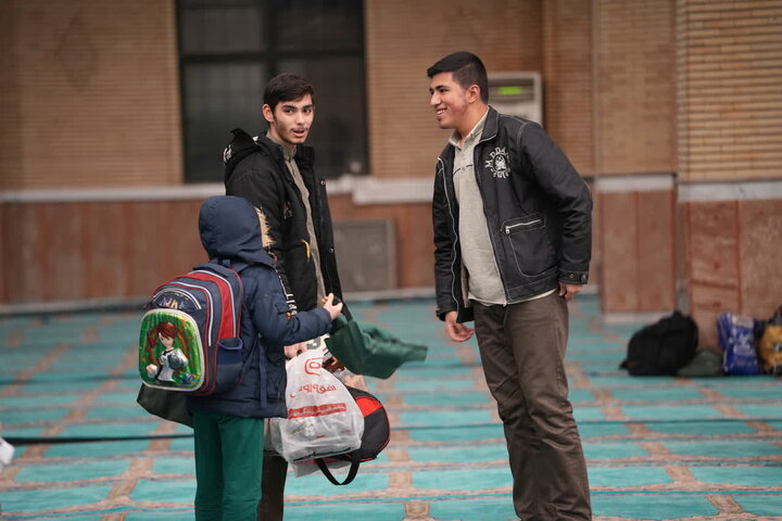 تصاویر/ اعتکاف دانش آموزی در مصلای ارومیه