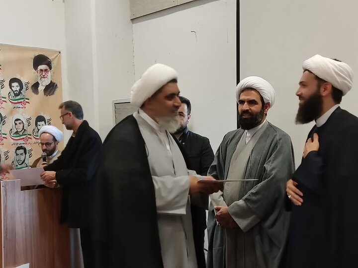 مراسم تجلیل از جهادگران حوزوی استان گیلان برگزار شد