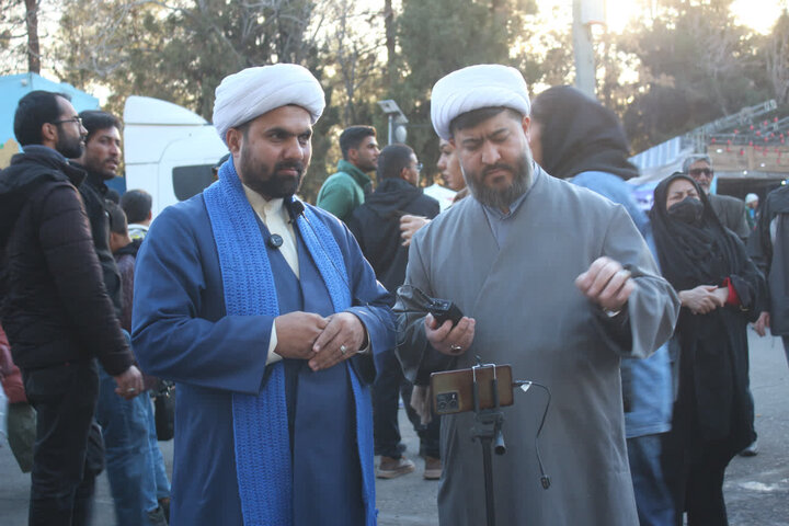 اجرای برنامه‌های فرهنگی و تریبون آزاد در موکب طلاب سطح عالی کرمان