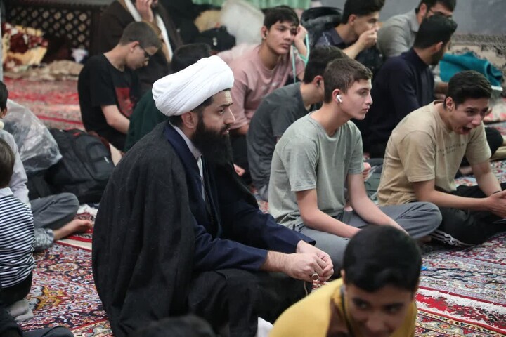 تصاویر/ نماینده ولی فقیه در استان سمنان در جمع معتکفین شهر درجزین