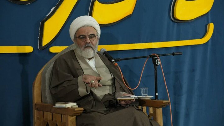 تصاویر/ مراسم معنوی اعتکاف نخبگان