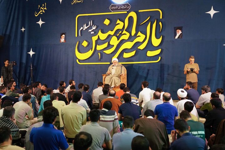 تصاویر/ مراسم معنوی اعتکاف نخبگان