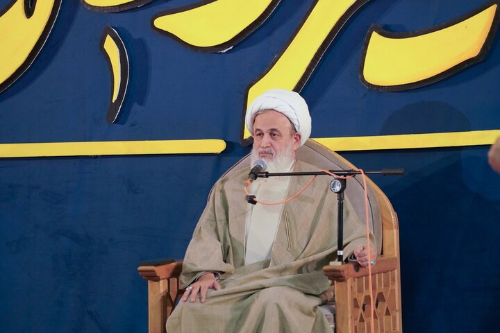 تصاویر/ مراسم معنوی اعتکاف نخبگان