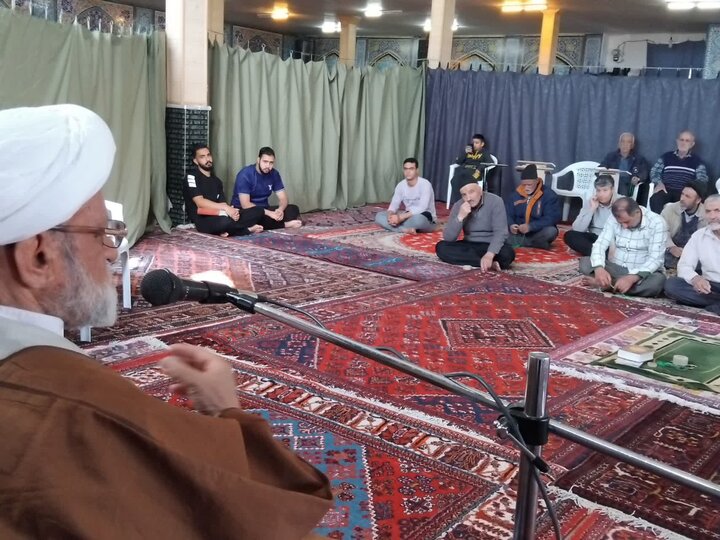 تصاویر/آیین اعتکاف در مسجدجامع جوشقان قالی