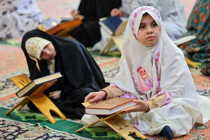 تصاویر | حضور نماینده ولی فقیه در استان آذربایجان شرقی در جمع معتکفین تبریزی