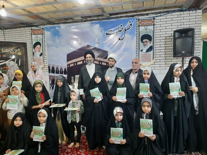 تصاویر/حضور نماینده ولی فقیه درمنطقه کاشان درجمع معتکفین کاشانی