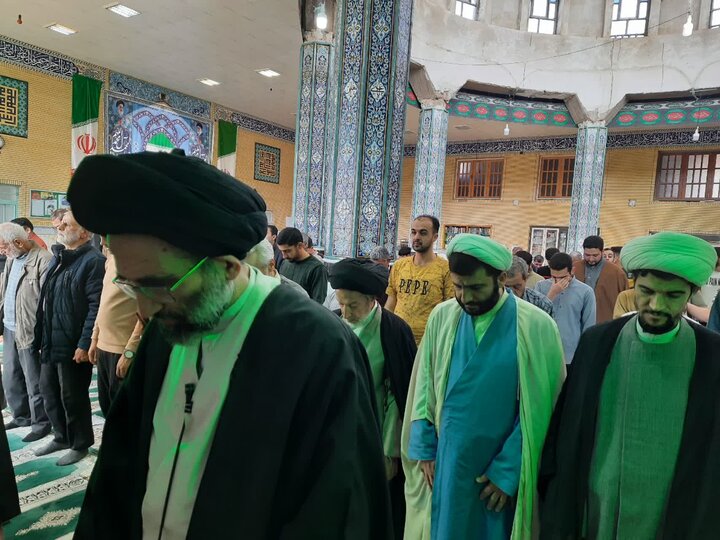 تصاویر/حضور نماینده ولی فقیه درمنطقه کاشان درجمع معتکفین کاشانی