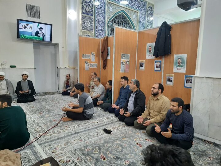 تصاویر/حضور نماینده ولی فقیه درمنطقه کاشان درجمع معتکفین کاشانی