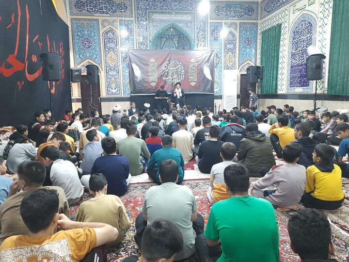 تصاویر/حضور نماینده ولی فقیه درمنطقه کاشان درجمع معتکفین کاشانی