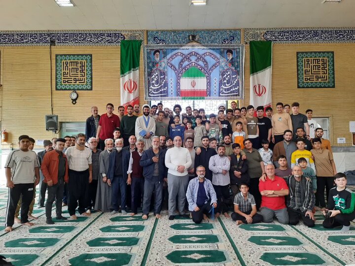 تصاویر/حضور نماینده ولی فقیه درمنطقه کاشان درجمع معتکفین کاشانی