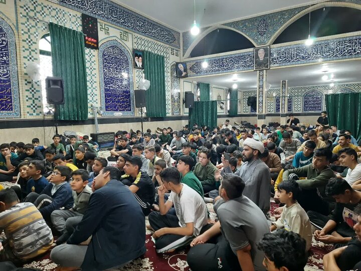 تصاویر/حضور نماینده ولی فقیه درمنطقه کاشان درجمع معتکفین کاشانی