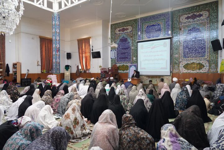 تصاویر/حضور نماینده ولی فقیه در لرستان در جمع معتکفان لشکر ۸۴ پیاده استان