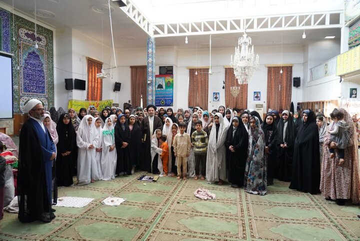 تصاویر/حضور نماینده ولی فقیه در لرستان در جمع معتکفان لشکر ۸۴ پیاده استان