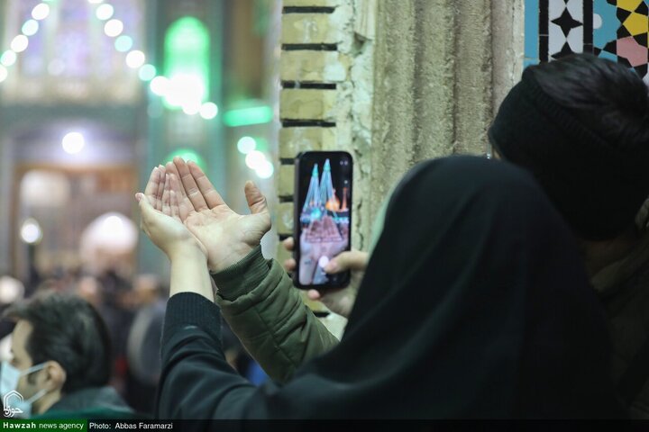 Photos/ La nuit de naissance de l’Imam Ali (AS) au cœur du sanctuaire de Fatima Ma’soumeh (SA)