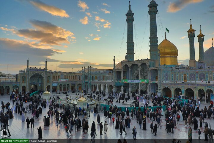 Photos/ La nuit de naissance de l’Imam Ali (AS) au cœur du sanctuaire de Fatima Ma’soumeh (SA)