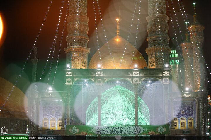 Photos/ La nuit de naissance de l’Imam Ali (AS) au cœur du sanctuaire de Fatima Ma’soumeh (SA)