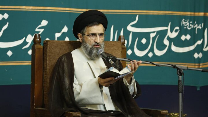 تصاویر/ جشن میلاد امام علی(ع) در حسینیه آیت الله حقشناس(ره)