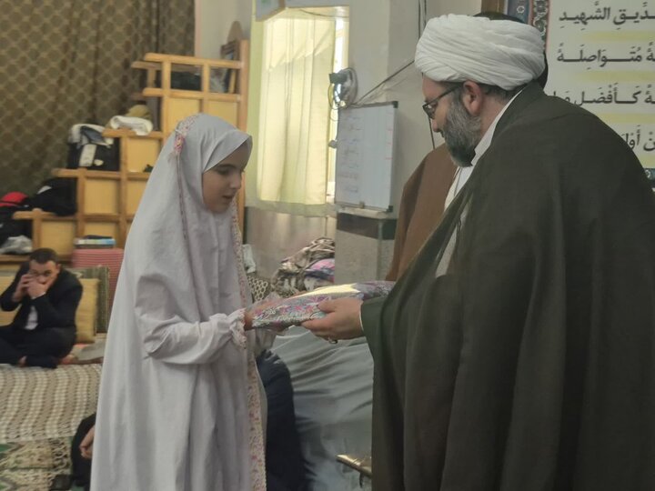 تصاویر/ دانش‌آموزان معتکف در پاکدشت