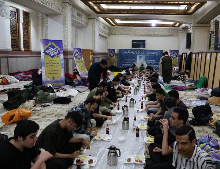 تصاویر/ اعتکاف در مسجد جامع‌ شهرک‌غرب