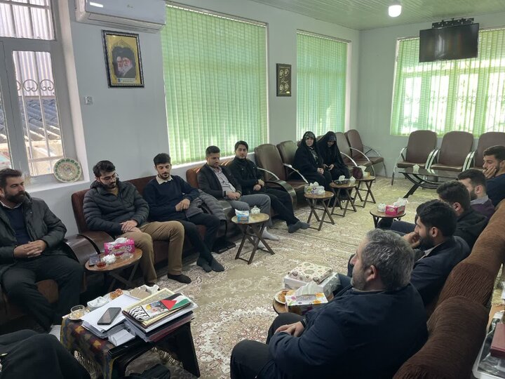 قرارگاه جهادی شهید روستا با امام جمعه تالش دیدار کرد