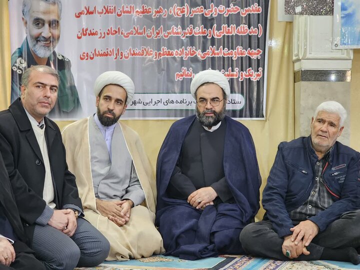 تصاویر/حضور نماینده ولی‌فقیه در کردستان در جمع معتکفین اعتکاف دانش‌آموزی مسجد صاحب الزمان (عج) شهر توپ آغاج