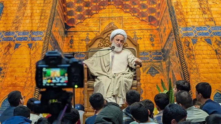 تصاویر/  اعتکاف مدارس الگوی صالح شهر تهران