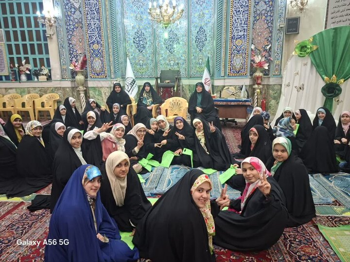 تصاویر/  اعتکاف مدارس الگوی صالح شهر تهران