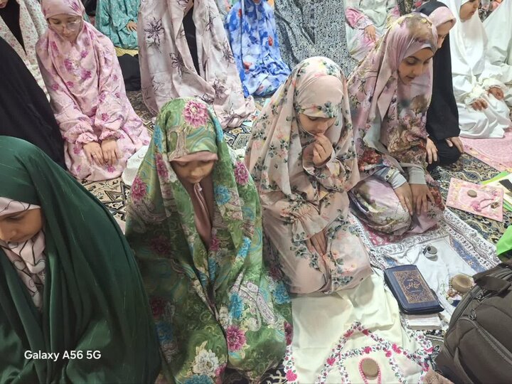 تصاویر/  اعتکاف مدارس الگوی صالح شهر تهران